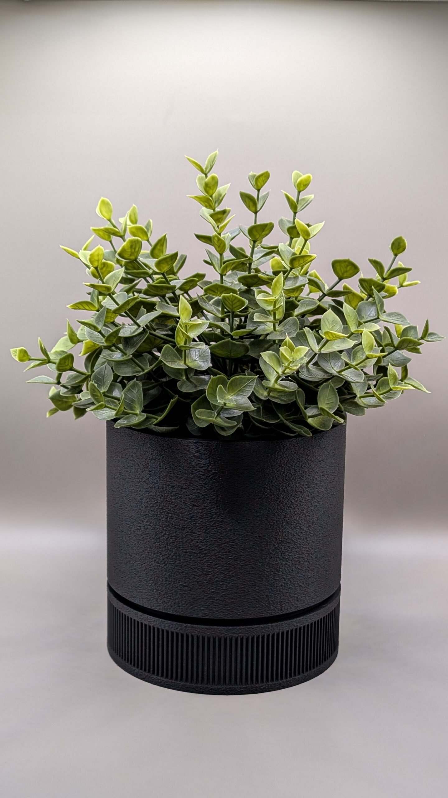 Orion Flow Planter