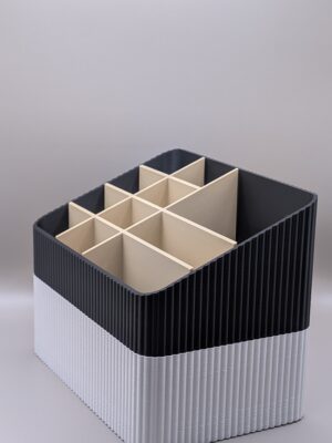 Cleo Cosmetics Organizer